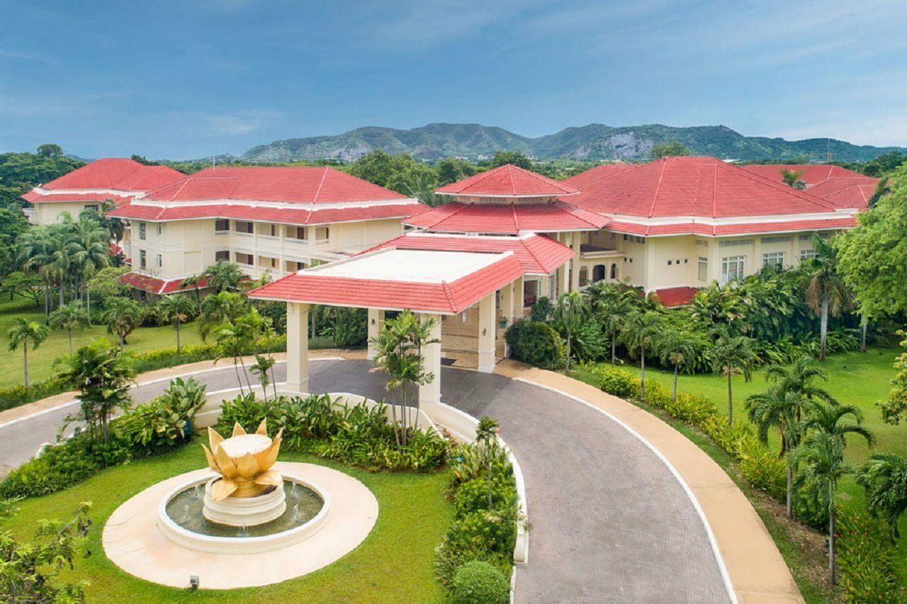 Dheva Mantra Resort Kanchanaburi Zewnętrze zdjęcie